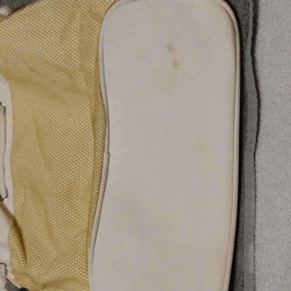 Vintage Women's, handbag and matching  toe sandal in gold. - Picture 9 of 9